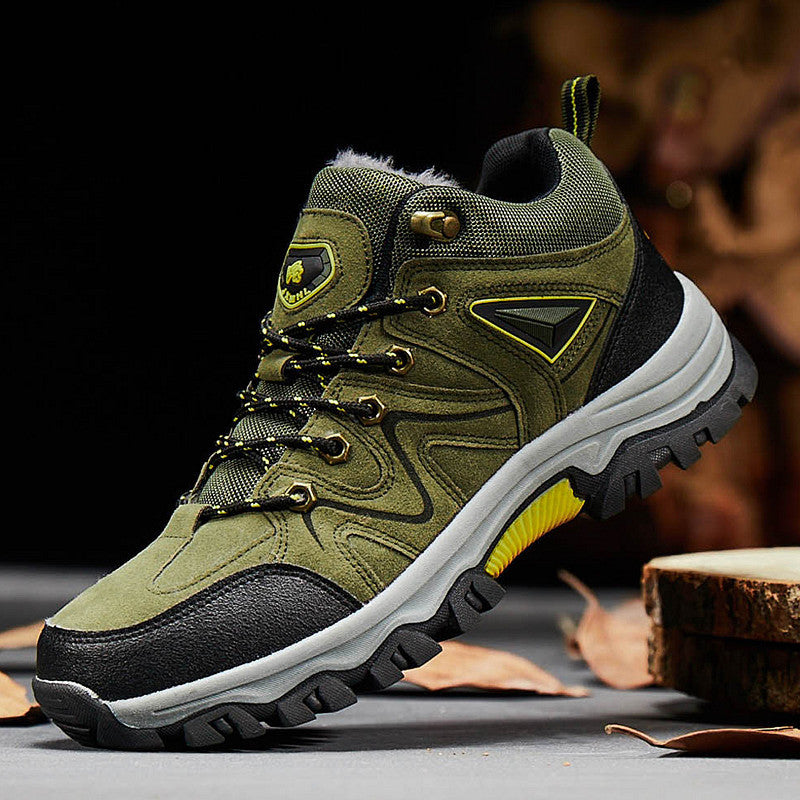 Men's new  anti-slip and waterproof outdoor hiking shoes.